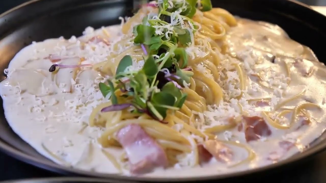 Cheesy Pork Cutlet & Pasta – So Good You Can’t Stop! 🍝🔥😋 #Foodie #StreetFood #CheeseLovers