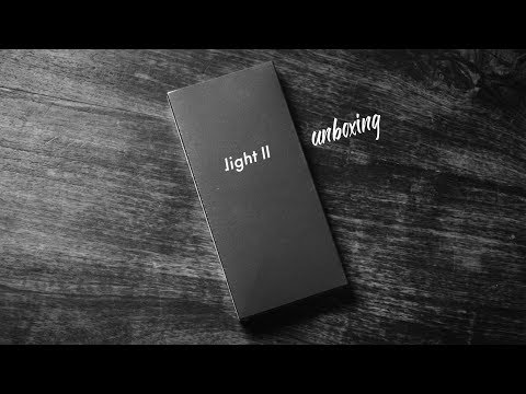 Light Phone 2 Unboxing