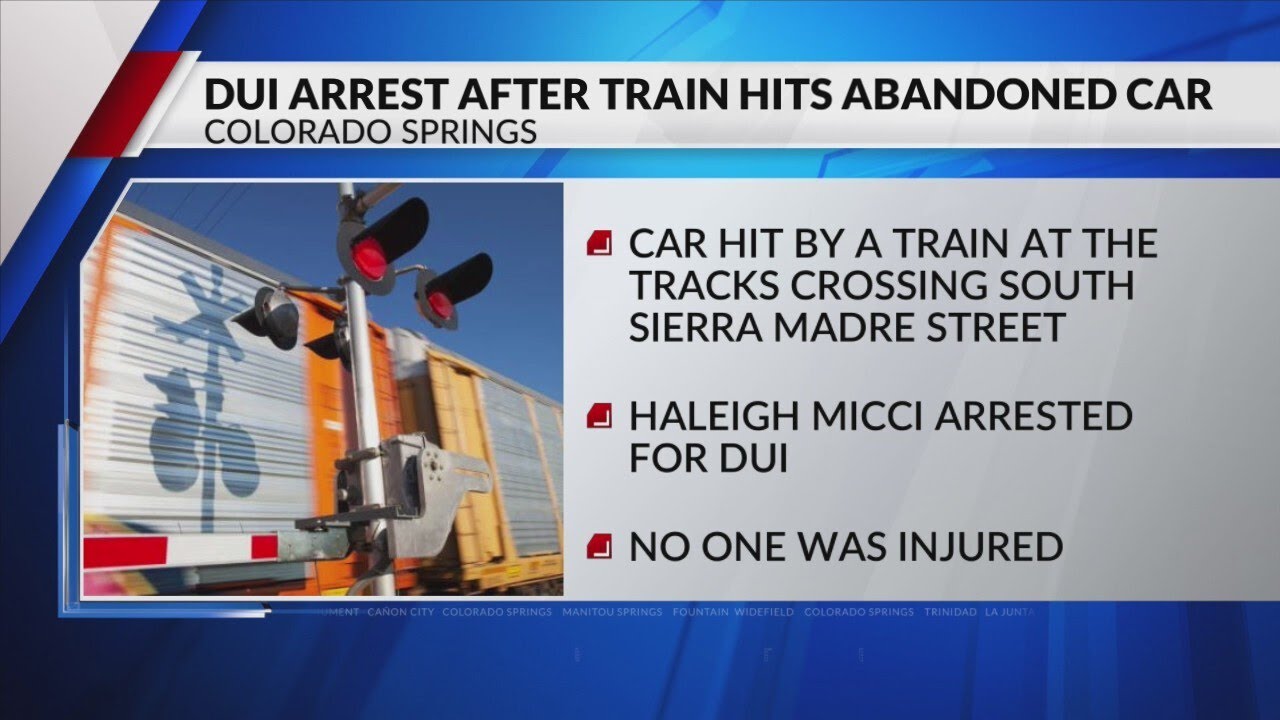DUI arrest after train hits abandoned car - YouTube