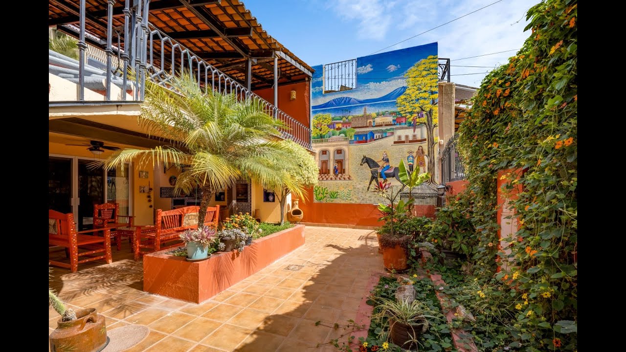 AJIJIC VILLAGE PARADISE $359,000.- USD