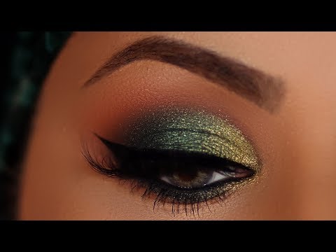 Video: Green Gold Glitter Smokey Eyes Makeup Look