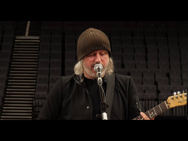 Badly Drawn Boy - Born In The UK (Live at Manchester Arena)