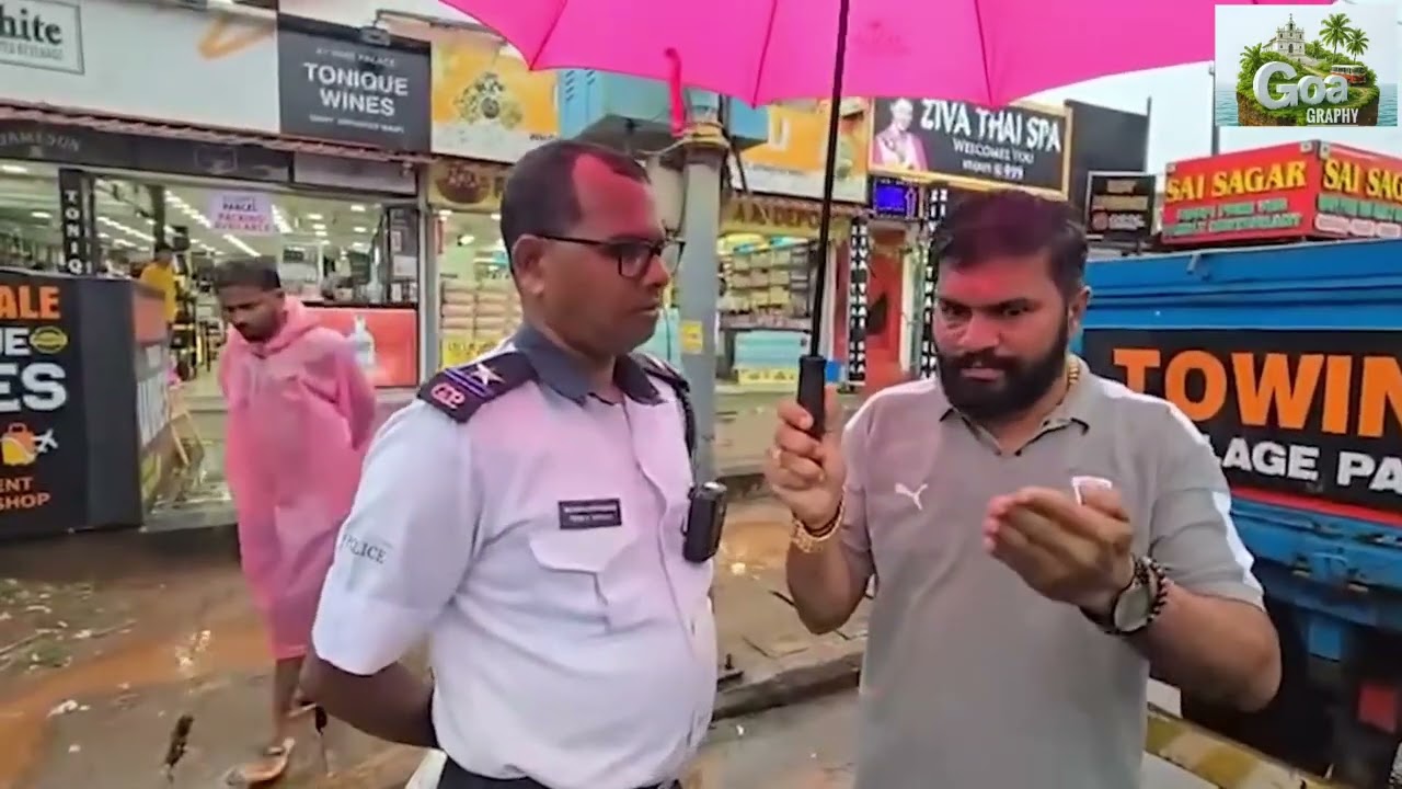 Tourist gives a strong lesson to Goa traffic police after his bike was clamped in #Goa #ajitpawar