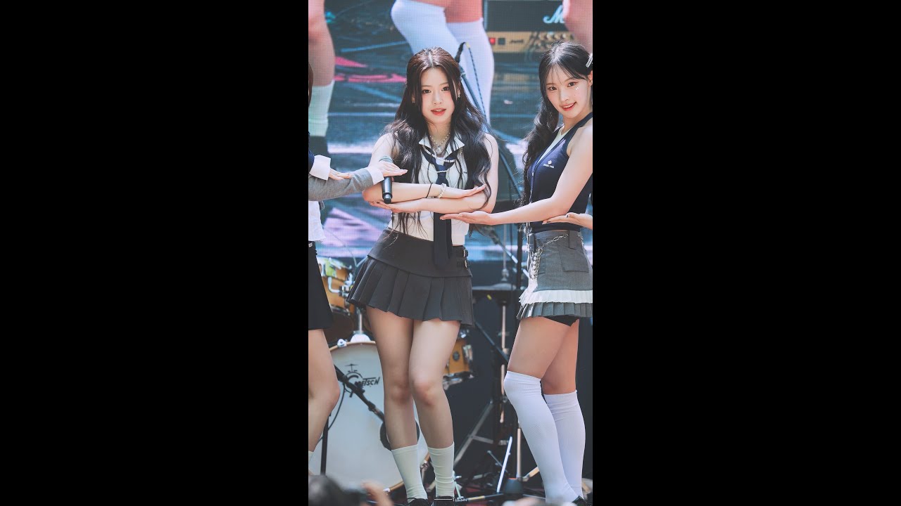 제나 ZENA RESCENE 리센느 - Glow Up + YoYo + UhUh 4K 세로 직캠 @250518 서울 성년의날 축제