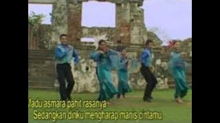 Karina Amoy Pura-Pura