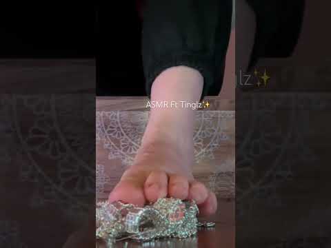 New video out now! ✨👣 #asmrcommunity #asmrtingles #feet
