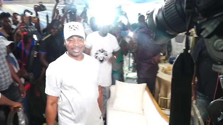 WATCH HOW ALL LAGOS STATE PARK AND GARAGE MEMBERS CELEBRATE WITH THE CHAIRMAN MC OLUOMO