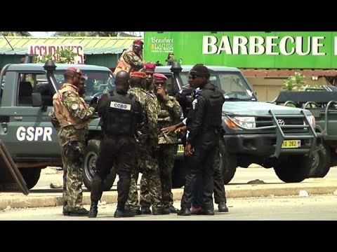 Côte d'Ivoire/mutineries: tirs en l'air et barricades à Abidjan