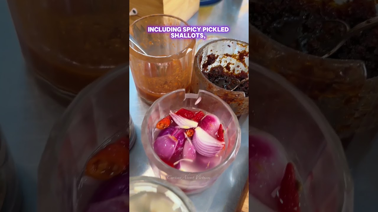 Handmade Pho Noodle Soup Shop in Saigon / Ho Chi Minh City | Vietnam Travel Eating Tips