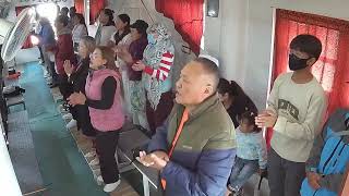 परमेश्वरको प्रशंसा गरौँ   (प्रेरित ३:१-१० )