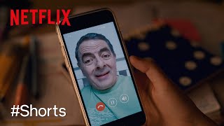 フリーズがバレる世界的コメディアン | ローワン・アトキンソンのヒトvsハチ | Netflix Japan