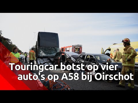 Kettingbotsing met touringcar vol kinderen en vier auto's op A58 bij Oirschot