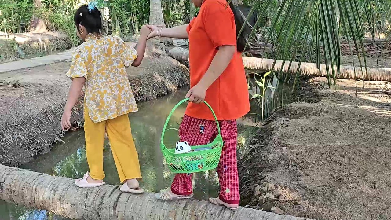 🌈🤤 Mẹ và Muội tìm được bịch bánh tráng ngũ sắc 💖 Xí Mụi Food Tập 943