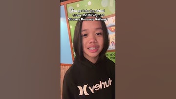 It can get hard to get into the virtual queue. #disneyland #mickeyandminniesrunawayrailway #disney