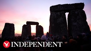 Thousands gather at Stonehenge for winter solstice celebration