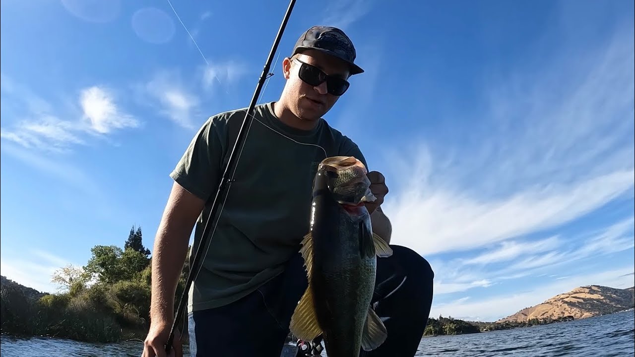 I Should Have Listened To My Gut ( Clear Lake Bass Fishing )