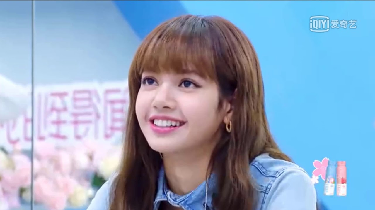 Blackpink Lisa Cute Interactions With Trainees [Part 1]