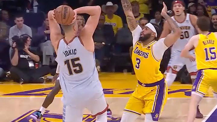 Nikola Jokić Hits WILD Shot Over Anthony Davis 😳
