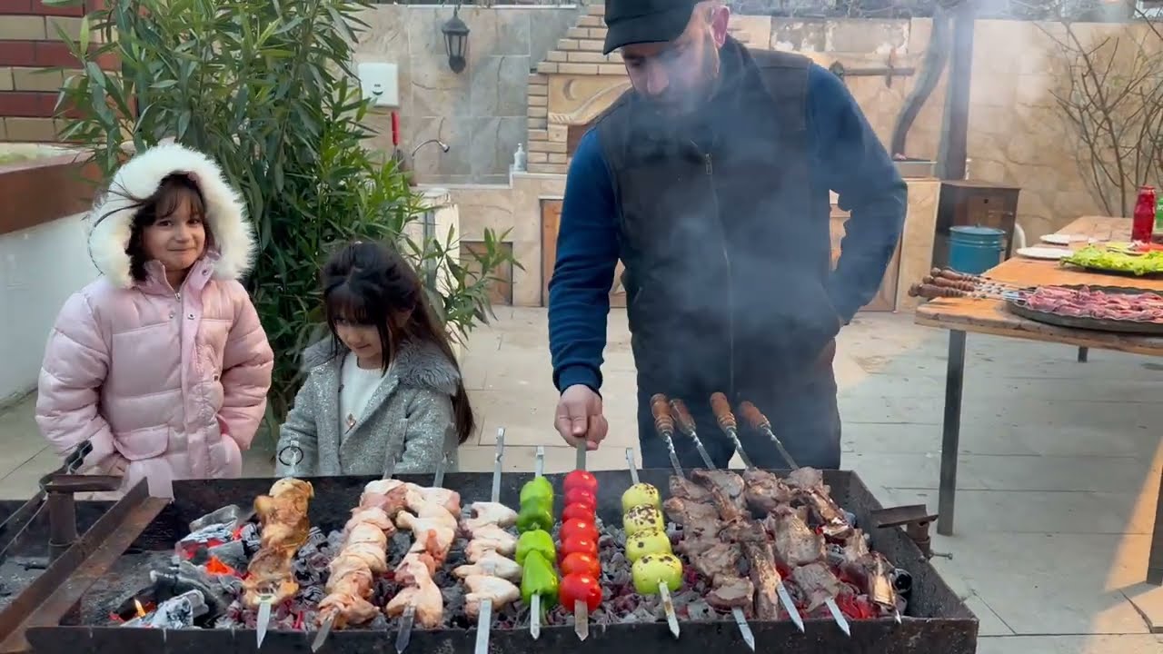 Dostlar üçün çöl qabanı kababı bişirdim