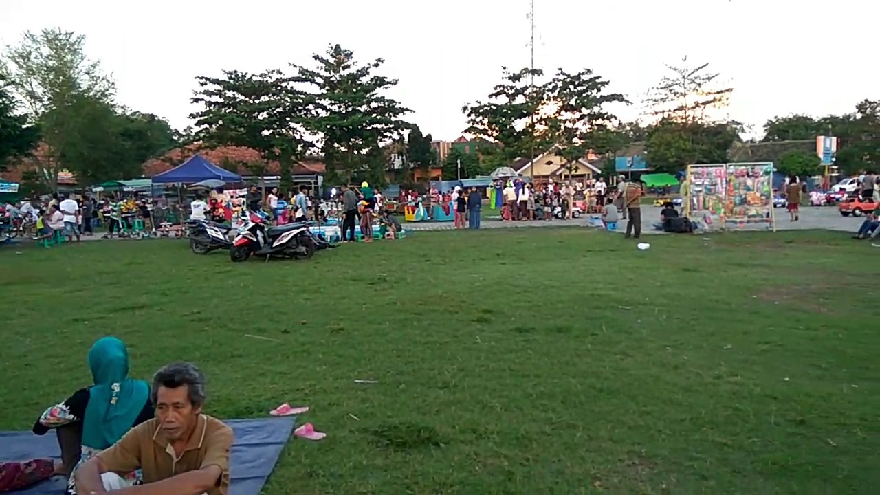 Alun alun Ciledug kabupaten Cirebon YouTube