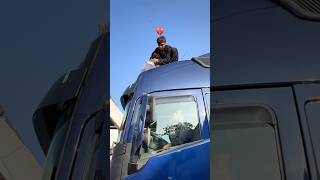 We have leak water come in the cabin #truckingjobs #truckers