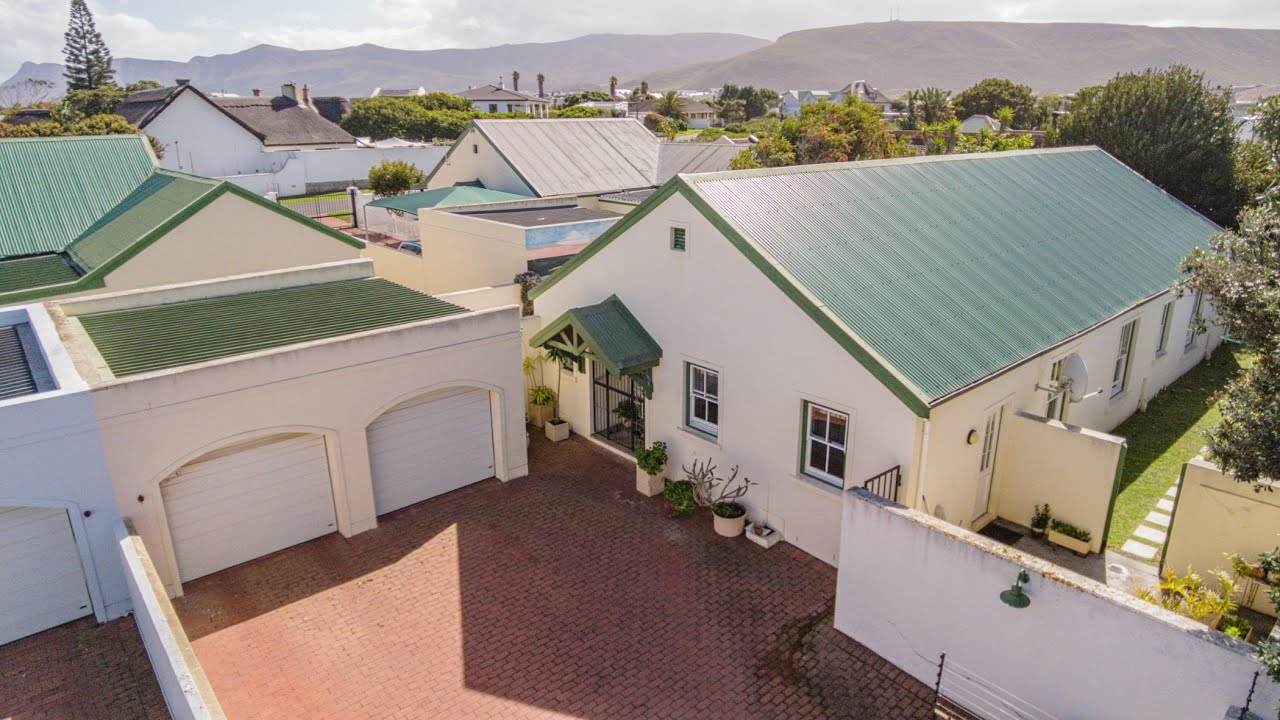 4 bedroom house for sale in Westcliff (Hermanus) Pam Golding