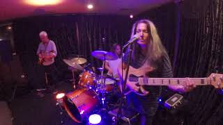 Miniatura del video "Rebecca Johnson Band  * LITTLE L * (QSC Touchmix 16) (11/1/20)"