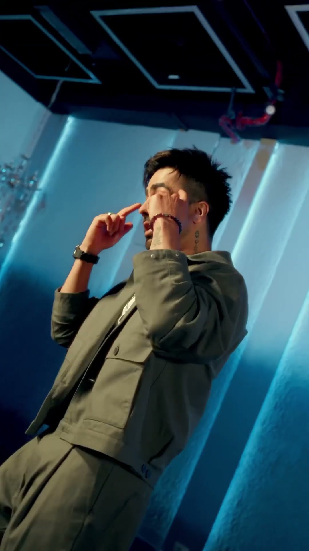 Nashe Vich Main Nashe Vich Tuu #tururuu