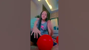 Part 3 وهيك كان تحضيرات انا عملت بلالين و رتبتهم هون كل حد سوا شي استنونا 