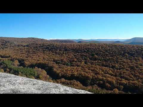 Крым. Бахчисарай. Скамейка