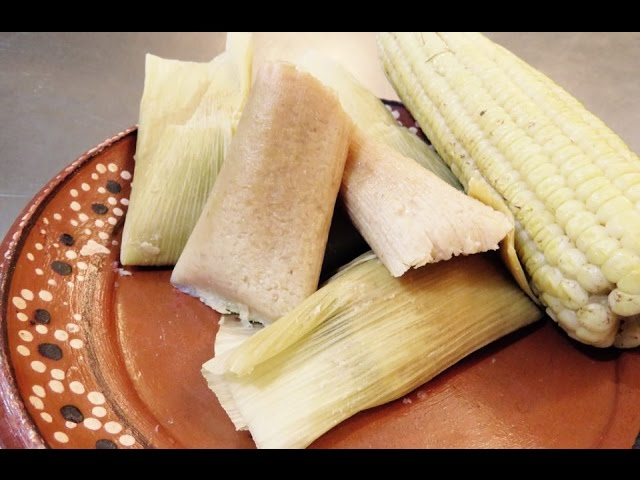 TAMALES DE ELOTE DULCES. - YouTube