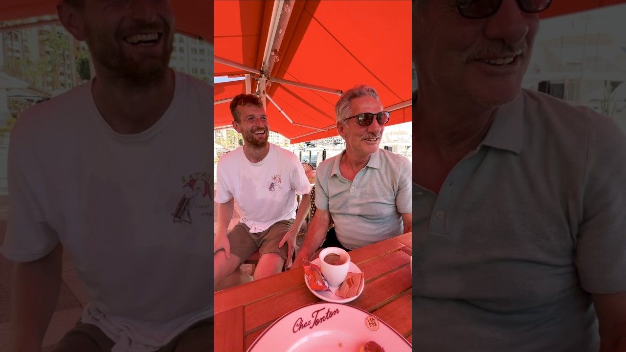 🎂 Lukas Hradecky surprend Jean-Luc Ettori pour son anniversaire ❤️