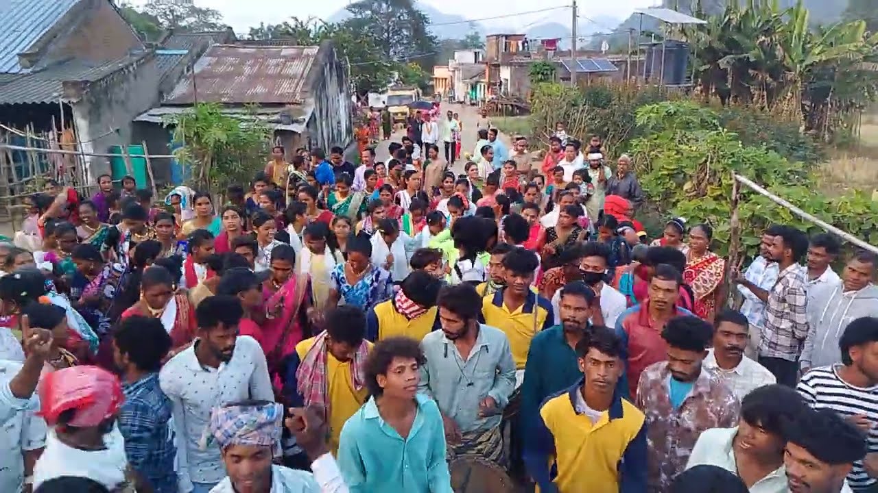 Aman dangarda hen dangardi !! New year dance. At targising village 