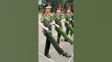 Vượt qua khó khăn các nữ chiến sĩ tập luyện #respect #congannhandan #short #shortvideo