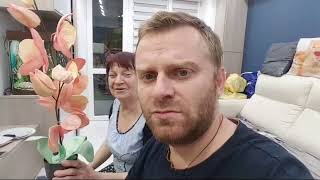 Мама проснулась от укуса Мама проснулась от укуса