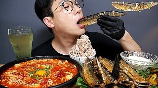 가성비 밥도둑 모심~!꽁치구이(Grilled Saury)와 순두부찌개 요리 먹방 REAL SOUND MUKBANG SOCIAL EATING SHOW