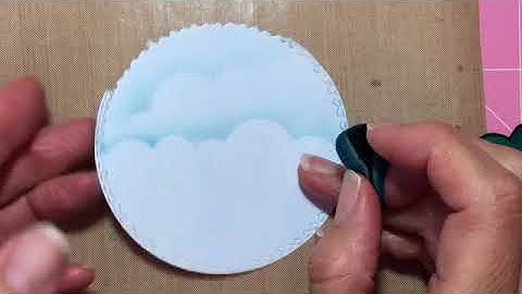 Cloud Background - Distress Ink