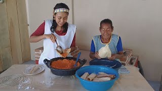 ASI SE HACEN UNOS RICOS TAMALES DE ARROZ EN HOJAS DE MAIZ | DOÑA LUPITA