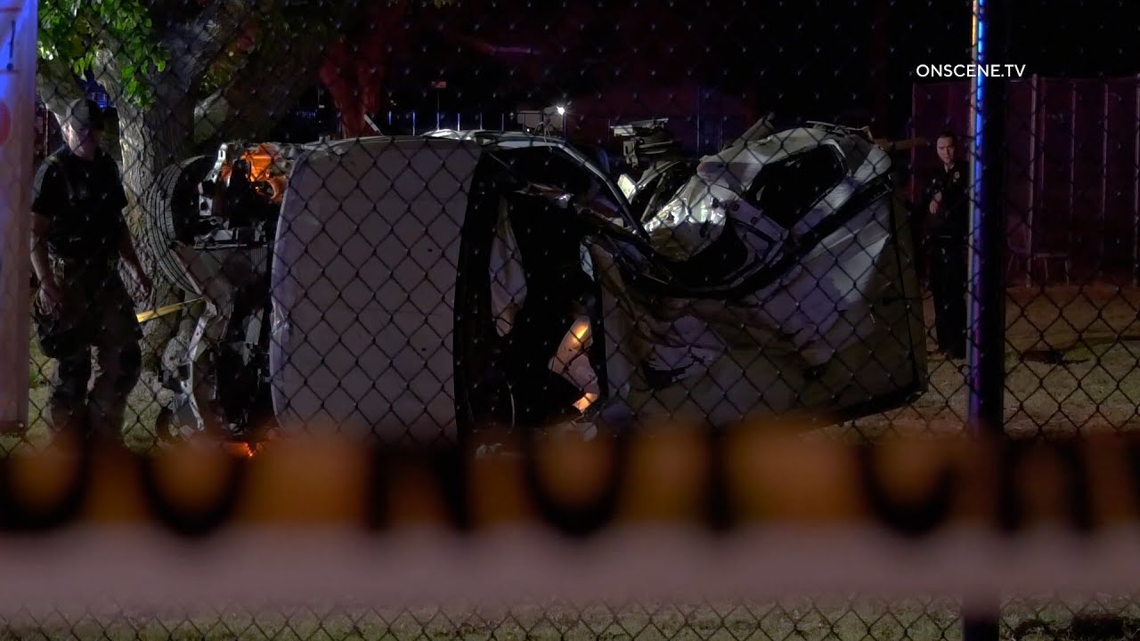 1 Dead, 1 Critical After SUV Crashes into Tree - YouTube