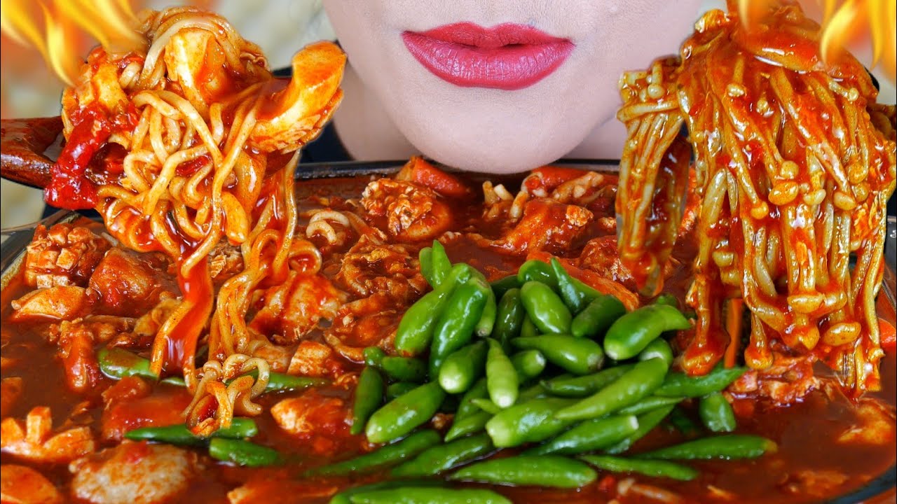 ASMR SEBLAK PEDAS JAMUR ENOKI  TOPPING INDOMIE, UDANG DAN OLAHAN IKAN | ASMR MUKBANG INDONESIA