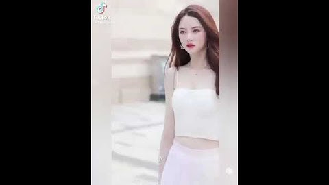 길거리 섹시한 흰옷 빌런#shorts #중국 #여자 #모델 #미녀#섹시한 미녀#섹시한옷#흰색#짧은치마