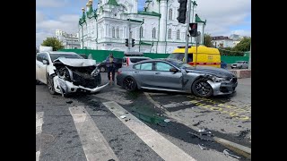 Автопобоище на перекрестке улиц Ленина и Челюскинцев. Момент ДТП.