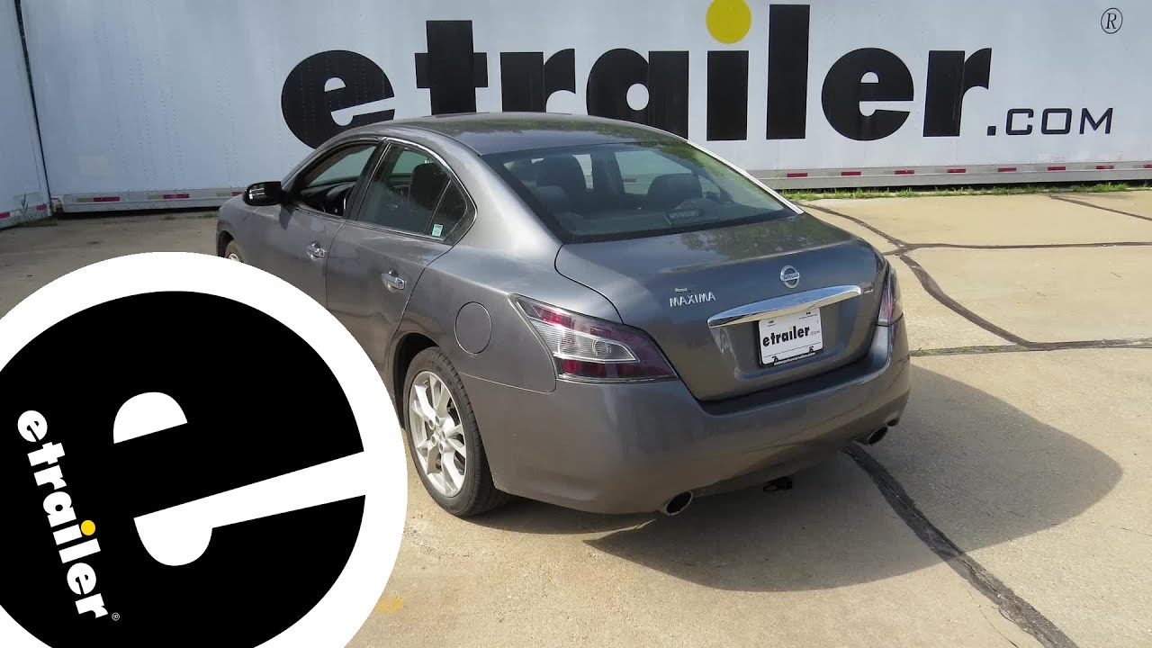 Nissan Maxima: Flat towing Nissan Maxima: Flat towing