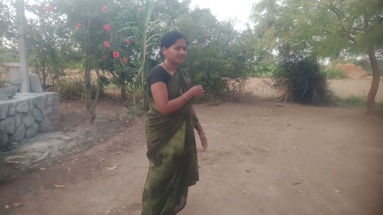 पावसामुळे कामाची गडबड काल तुमच्याकडे पण झाला का पाऊस🌧️🤦😅