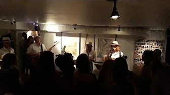 Pagode do Frio - Ja mä käännyn hiljaa pois (J. Karjalainen cover) Pagode do Frio - Ja mä käännyn hiljaa pois (J. Karjalainen cover)