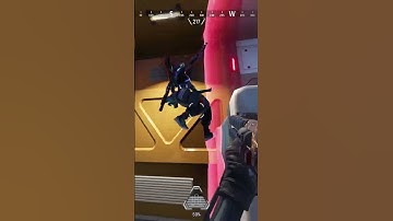 Trading Places (at the end) in Apex Legends #shorts #apexlegends