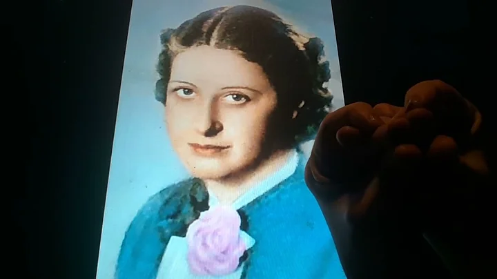Horacio the handsnake - Madame Beatrice Alexander