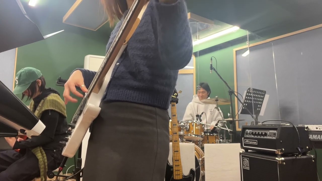 공연끝나고 설지나고 2주만에 하고싶었던곡 합주하는 기분이란? 신나욤신나!!