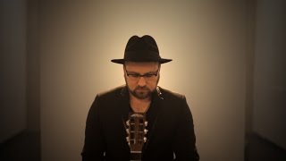 Video thumbnail of "Mate.O & Głyk P.I.K. Trio - Radość dziś nastała"