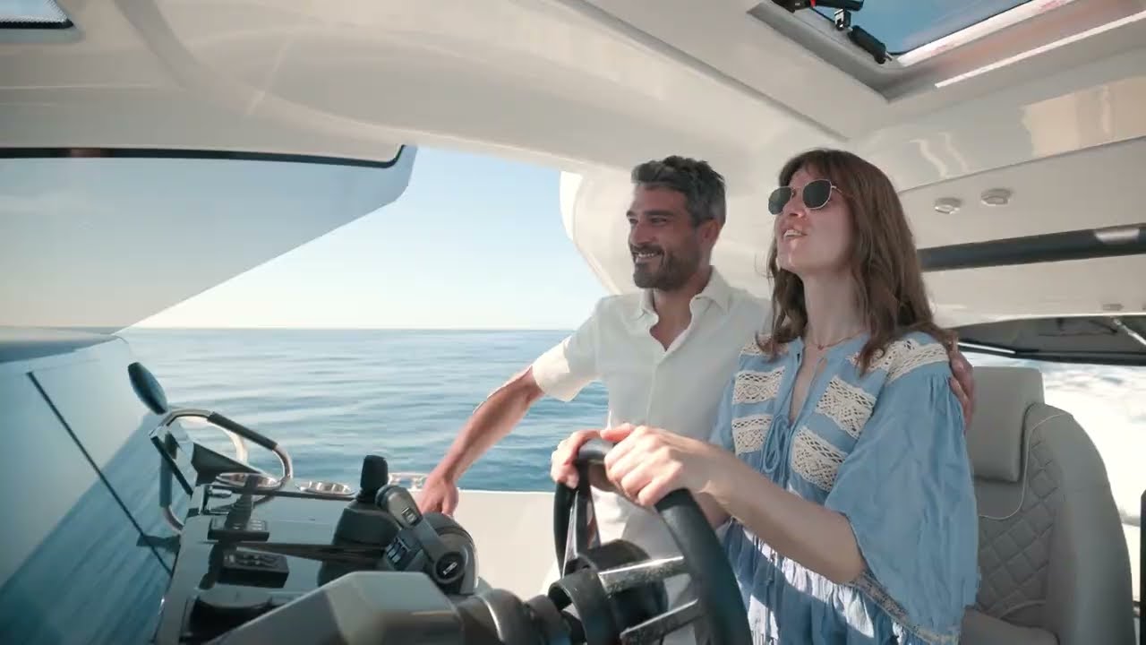 Jeanneau DB/37 IB | A Premium Day Boat That Dazzles With Style